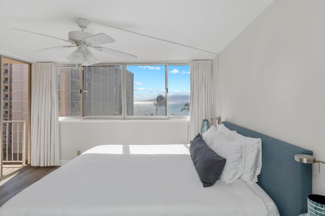 Incredible Beachfront 1Br - Sleeps 4 Awesome Location And In The Center Of Restaurants Many Beaches Golf And More Villa Kahana Bagian luar foto