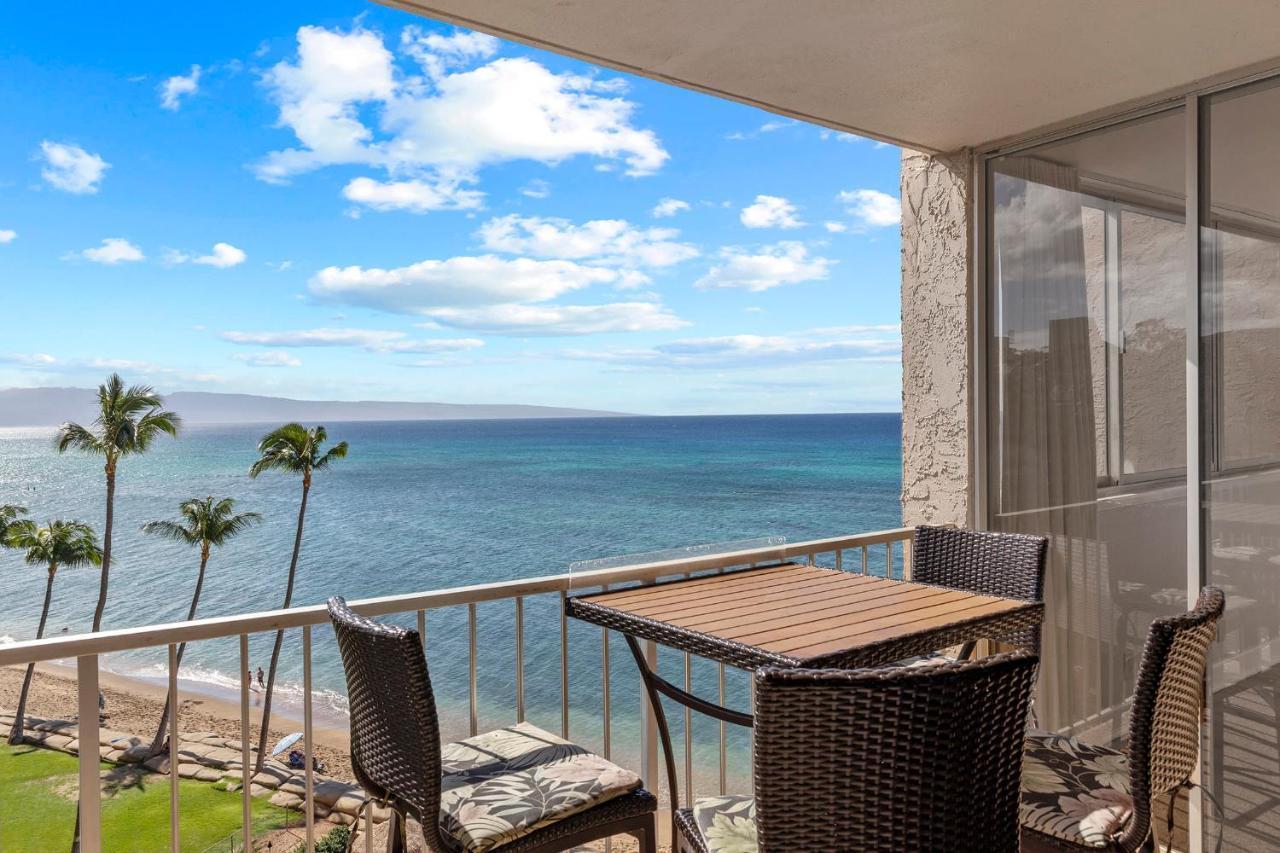 Incredible Beachfront 1Br - Sleeps 4 Awesome Location And In The Center Of Restaurants Many Beaches Golf And More Villa Kahana Bagian luar foto